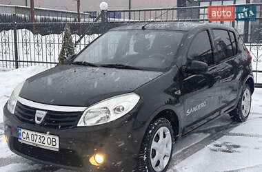 Хэтчбек Dacia Sandero 2020 в Киеве