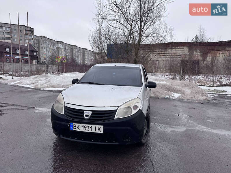 Dacia Sandero 2010