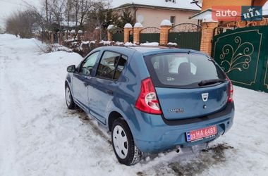 Хэтчбек Dacia Sandero 2009 в Чернигове