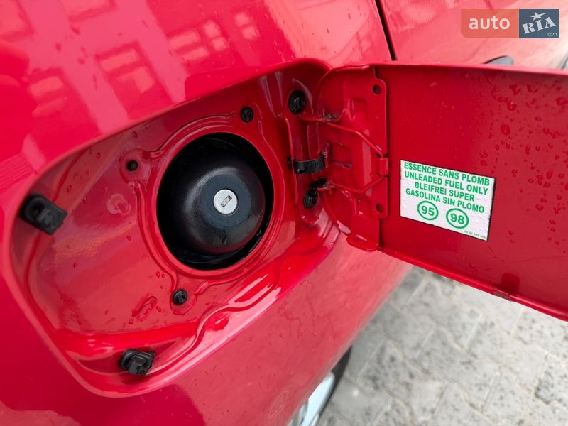 Хэтчбек Dacia Sandero 2010 в Киеве