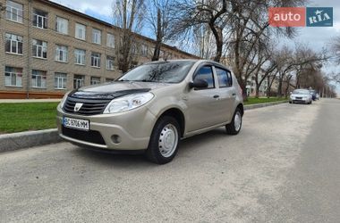 Хэтчбек Dacia Sandero 2009 в Харькове
