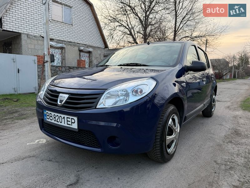 Хэтчбек Dacia Sandero 2009 в Кременчуге