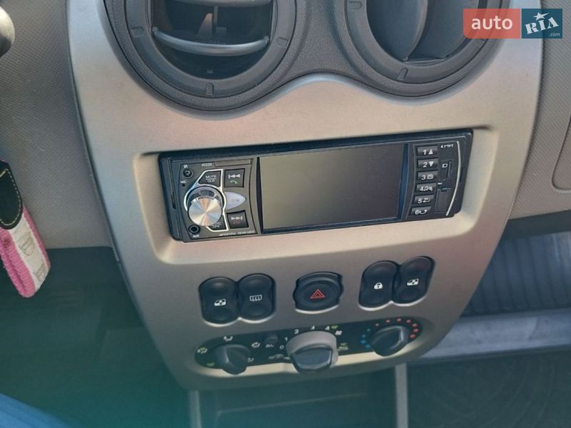 Хэтчбек Dacia Sandero 2010 в Миргороде