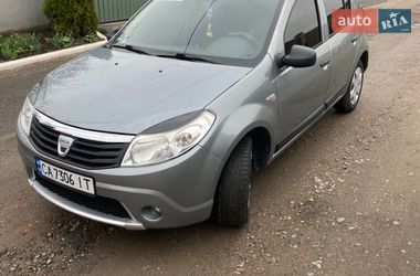 Хэтчбек Dacia Sandero 2009 в Новоархангельске