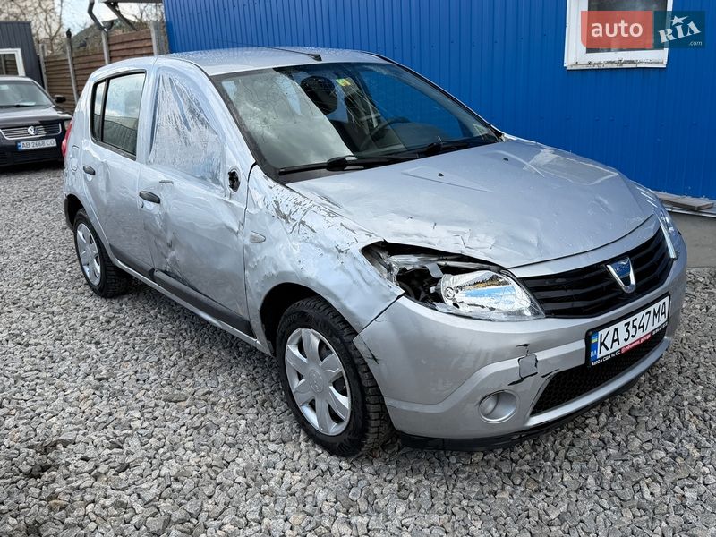 Хэтчбек Dacia Sandero 2012 в Бердичеве