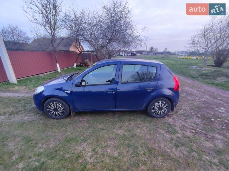 Хэтчбек Dacia Sandero 2009 в Шептицькому фото 5 Хэтчбек Dacia Sandero 2009 в Шептицькому