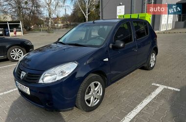 Хэтчбек Dacia Sandero 2009 в Софиевской Борщаговке