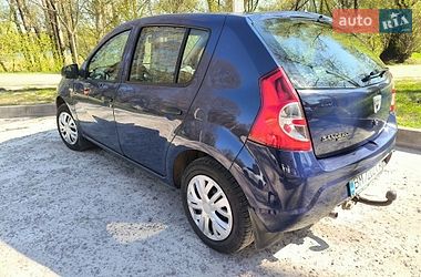 Хетчбек Dacia Sandero 2009 в Конотопі