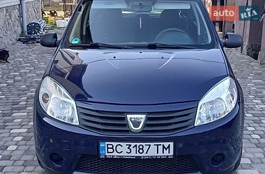 Хетчбек Dacia Sandero 2011 в Ходореві