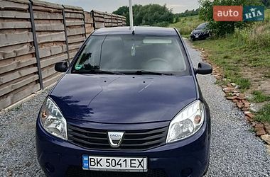Хетчбек Dacia Sandero 2009 в Здолбуніві