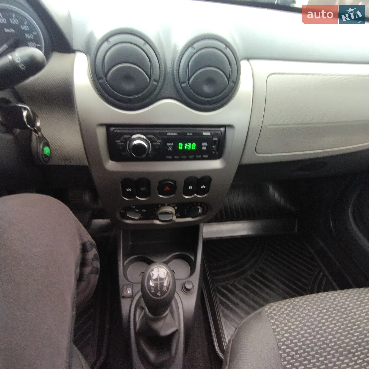 2011 Dacia Sandero - мініатюра 33