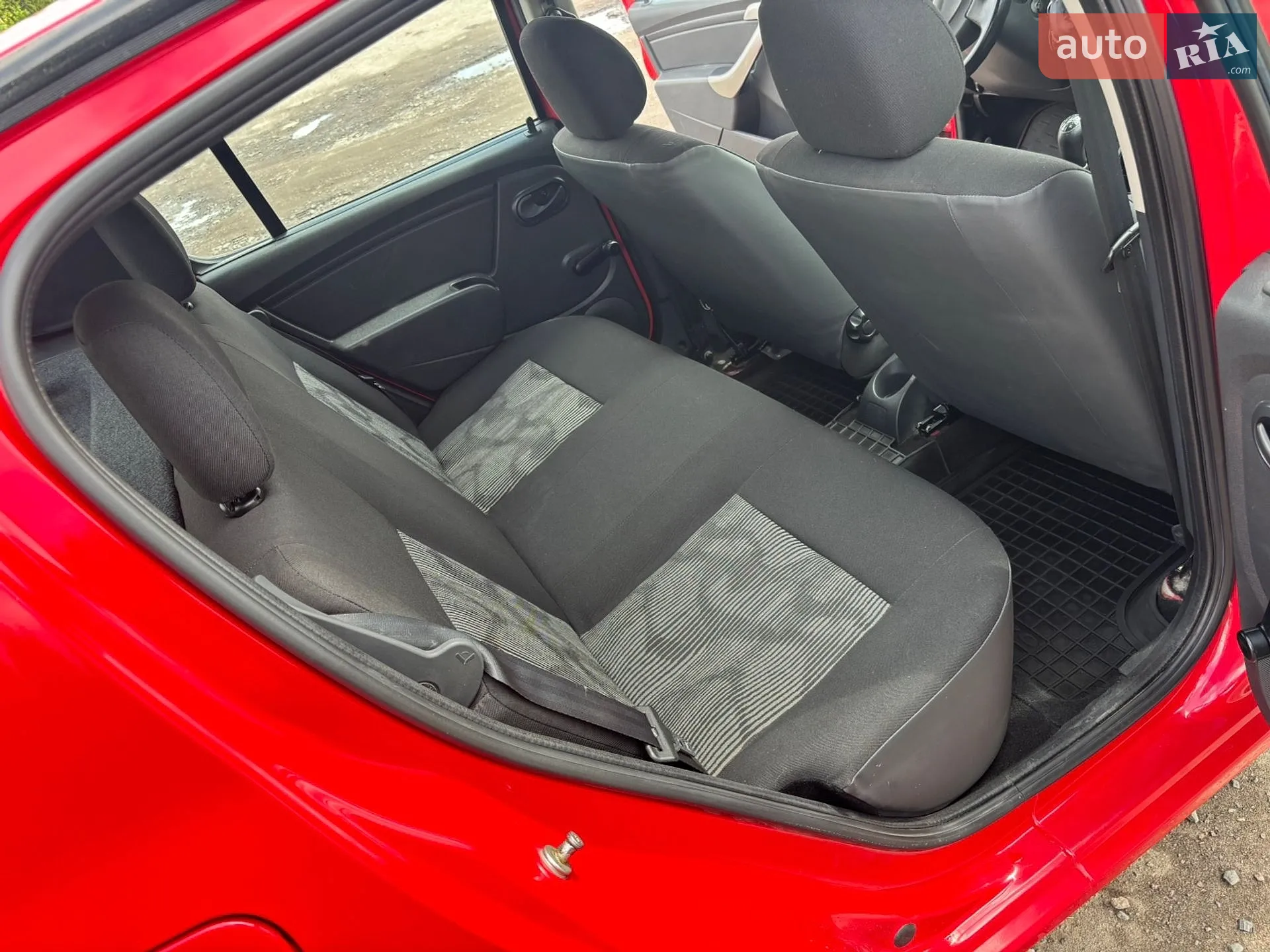 2010 Dacia Sandero - мініатюра 22