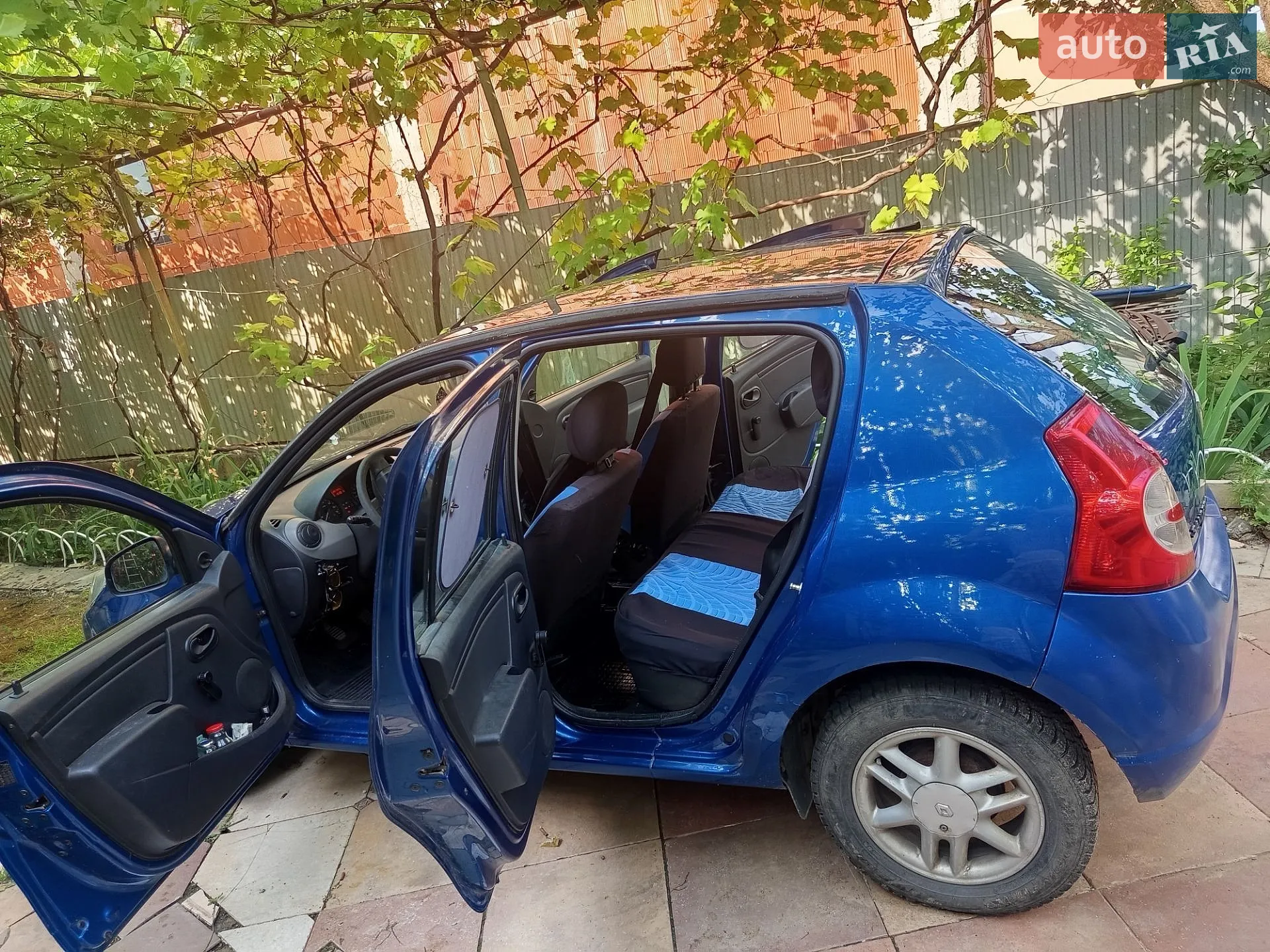 2010 Dacia Sandero - мініатюра 13