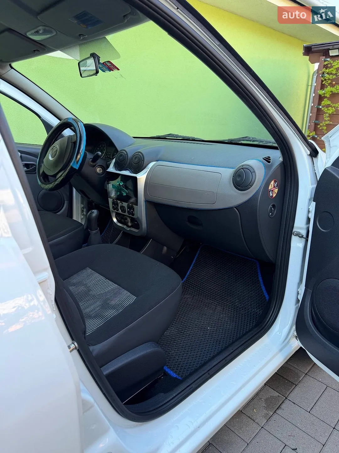 2010 Dacia Sandero - мініатюра 26