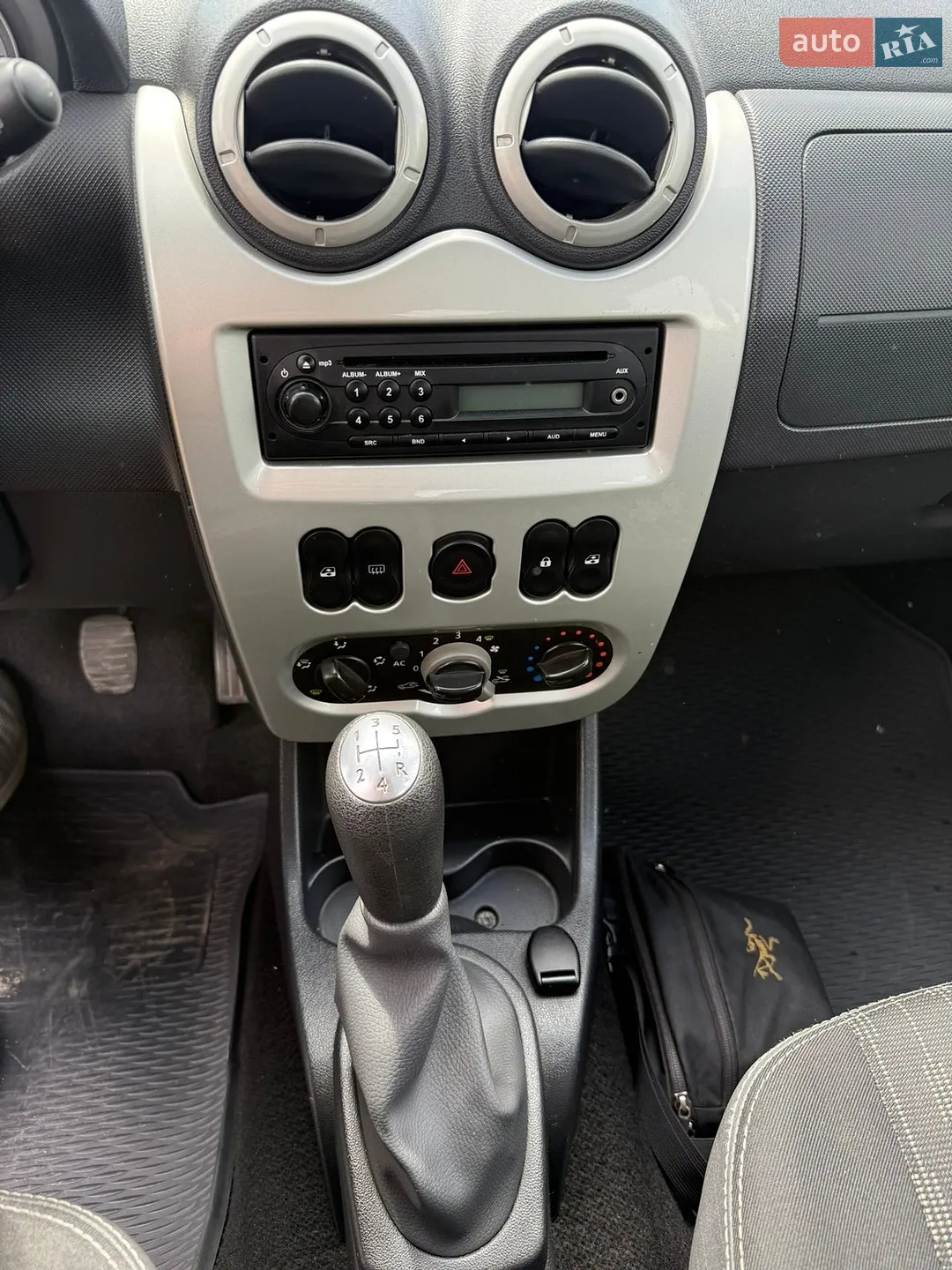 2012 Dacia Sandero - мініатюра 10