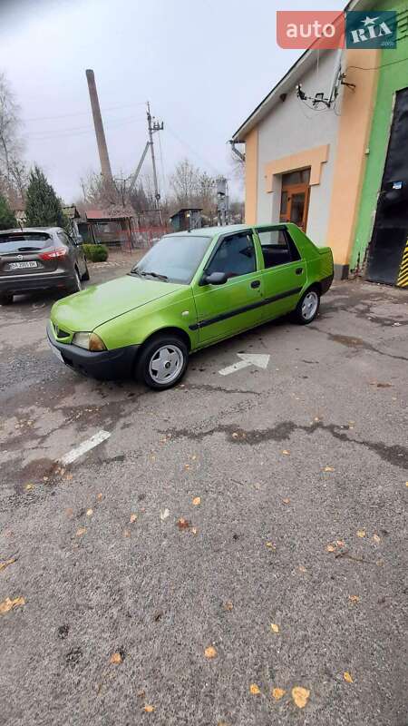 Хэтчбек Dacia Solenza 2003 в Благовещенском