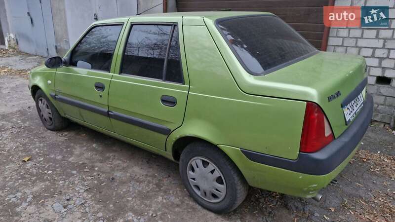 Седан Dacia Solenza 2003 в Киеве