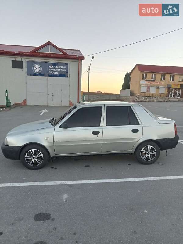 Седан Dacia Solenza 2003 в 