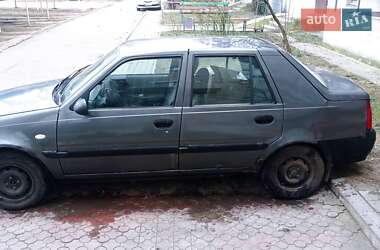 Седан Dacia Solenza 2003 в 
