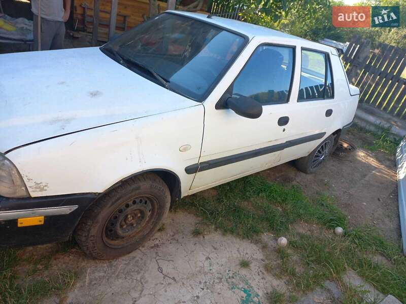 Седан Dacia Solenza 2004 в Малине