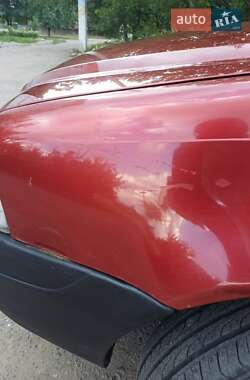 Седан Dacia Solenza 2004 в Богодухове