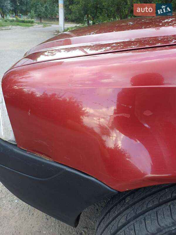 Седан Dacia Solenza 2004 в Богодухове