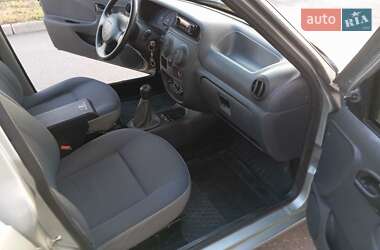 Седан Dacia Solenza 2004 в 