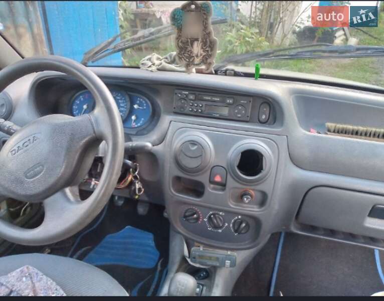 Седан Dacia Solenza 2004 в Гребенке