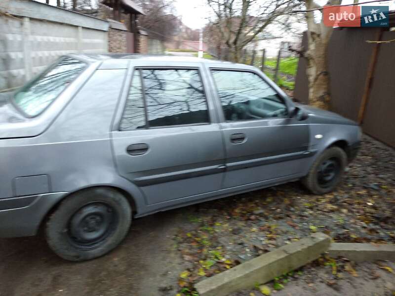 Седан Dacia Solenza 2004 в Киеве фото 7 Седан Dacia Solenza 2004 в Киеве