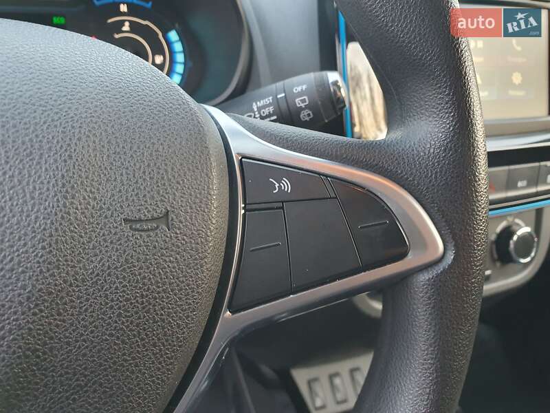 Внедорожник / Кроссовер Dacia Spring 2021 в Киеве
