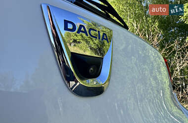 Внедорожник / Кроссовер Dacia Spring 2021 в 