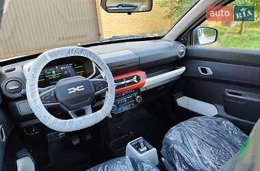 Позашляховик / Кросовер Dacia Spring 2025 в 
