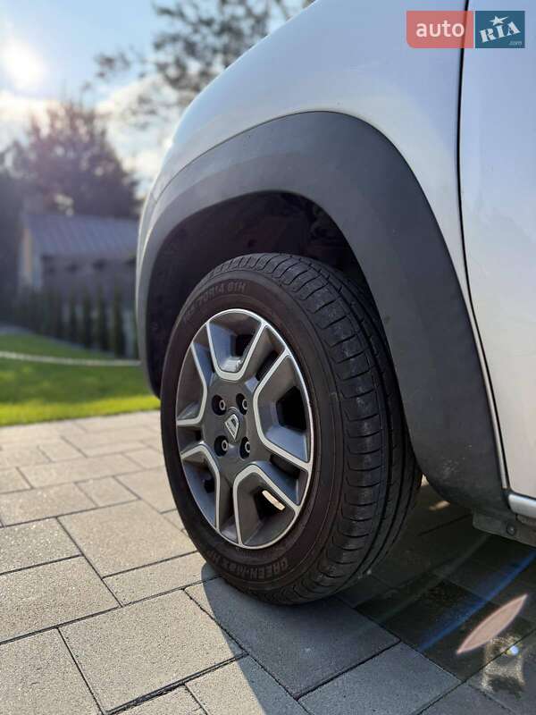 Позашляховик / Кросовер Dacia Spring 2020 в Рівному