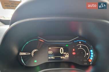 Внедорожник / Кроссовер Dacia Spring 2021 в 