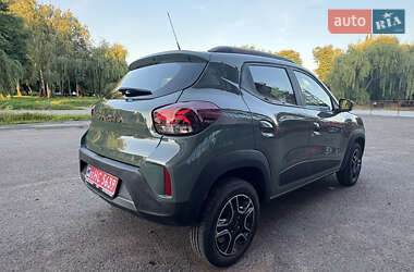 Позашляховик / Кросовер Dacia Spring 2023 в 