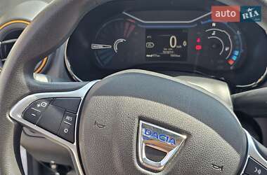 Внедорожник / Кроссовер Dacia Spring 2022 в 