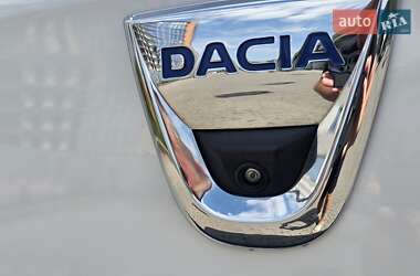 Внедорожник / Кроссовер Dacia Spring 2022 в 