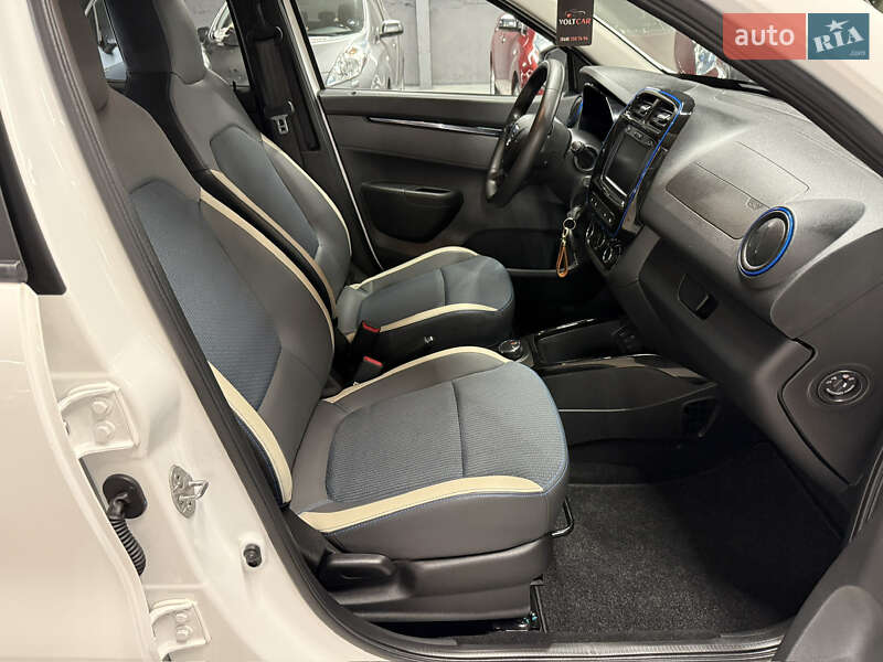 Внедорожник / Кроссовер Dacia Spring 2022 в Владимире