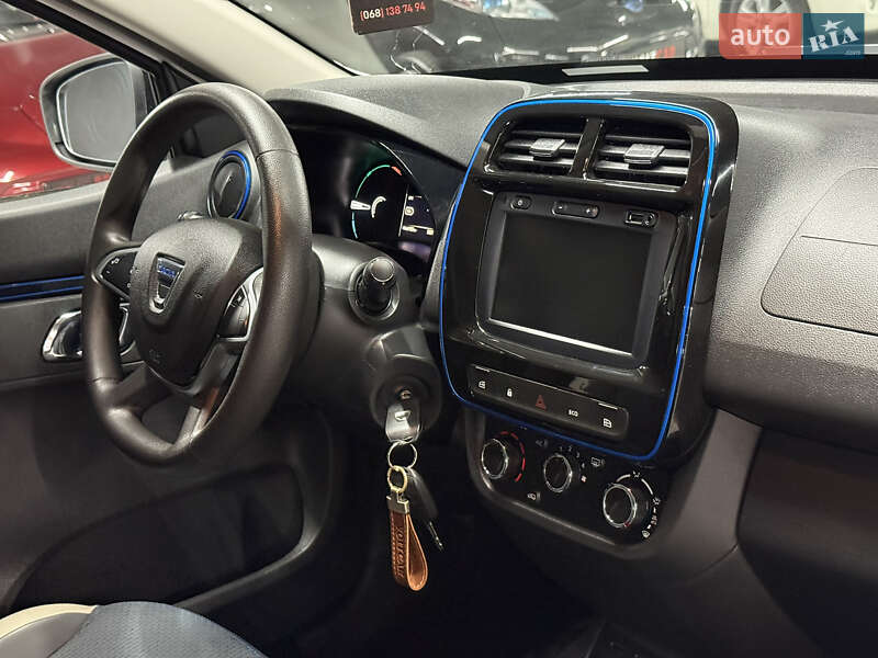 Внедорожник / Кроссовер Dacia Spring 2022 в Владимире