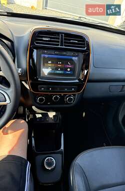 Внедорожник / Кроссовер Dacia Spring 2022 в 