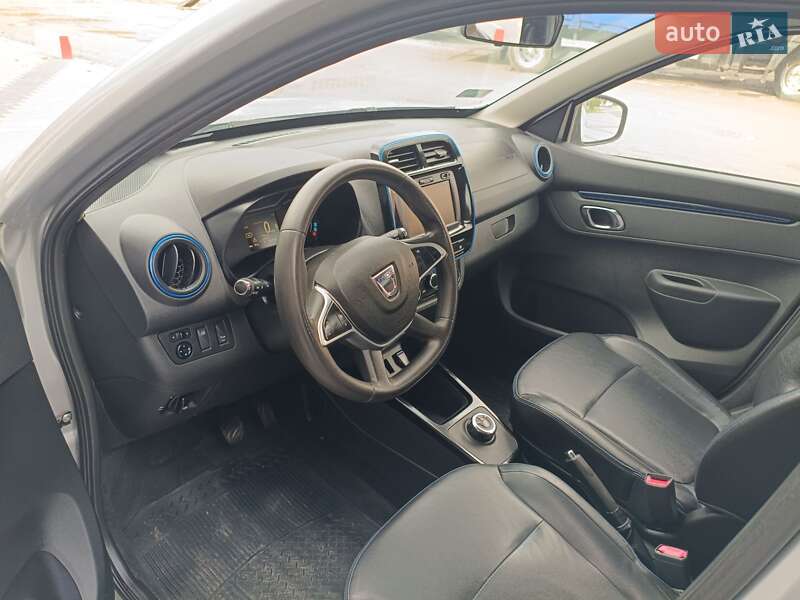 Позашляховик / Кросовер Dacia Spring 2021 в Звягелі