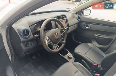 Внедорожник / Кроссовер Dacia Spring 2021 в 