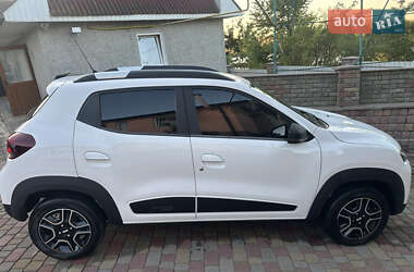 Позашляховик / Кросовер Dacia Spring 2023 в 