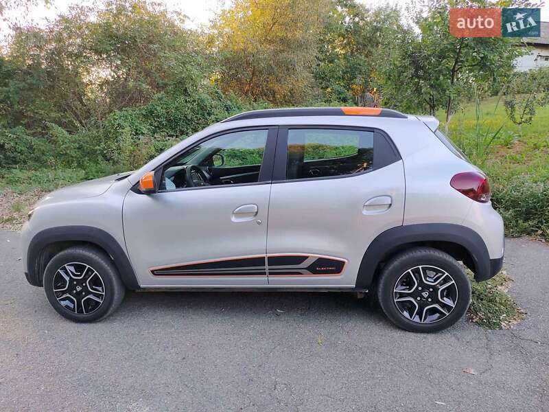 Позашляховик / Кросовер Dacia Spring 2022 в Києві