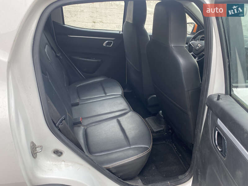 Позашляховик / Кросовер Dacia Spring 2021 в Києві фото 14 Позашляховик / Кросовер Dacia Spring 2021 в Києві