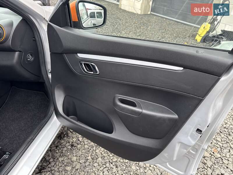 Внедорожник / Кроссовер Dacia Spring 2022 в Луцке