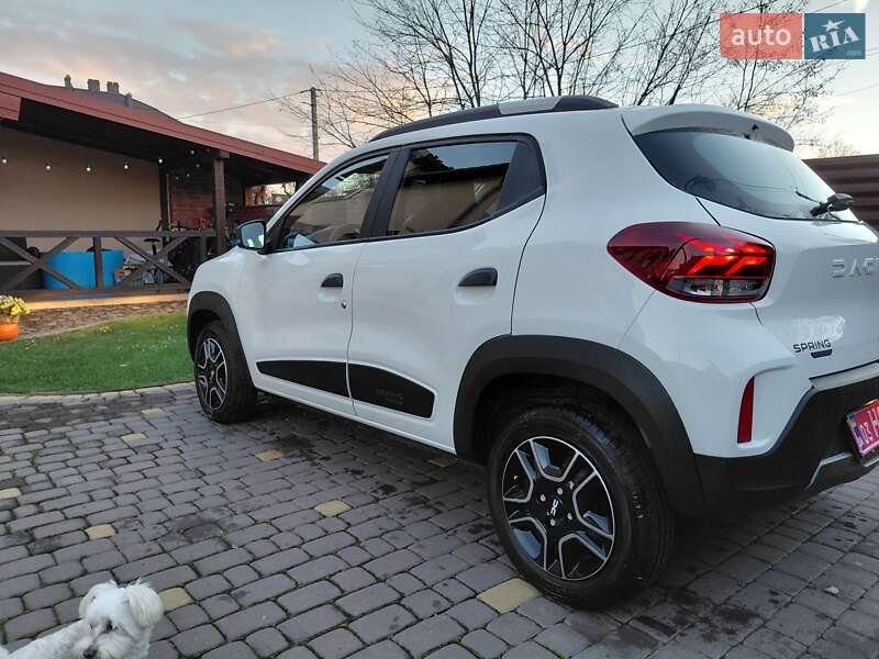 Внедорожник / Кроссовер Dacia Spring 2023 в Ивано-Франковске