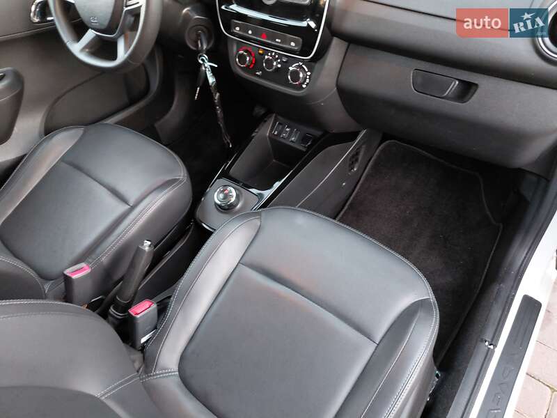 Внедорожник / Кроссовер Dacia Spring 2023 в Ивано-Франковске