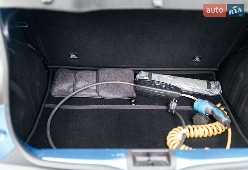 Внедорожник / Кроссовер Dacia Spring 2023 в Трускавце