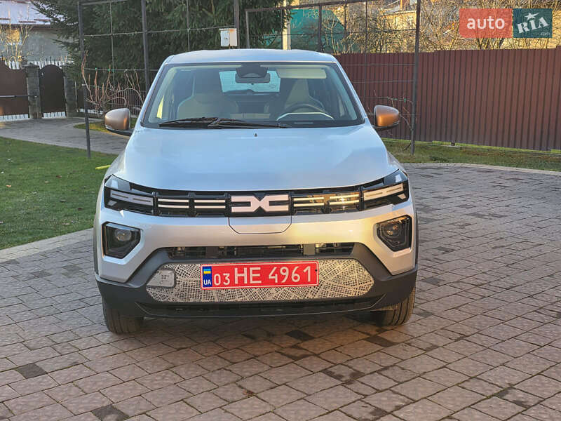 Внедорожник / Кроссовер Dacia Spring 2025 в Самборе